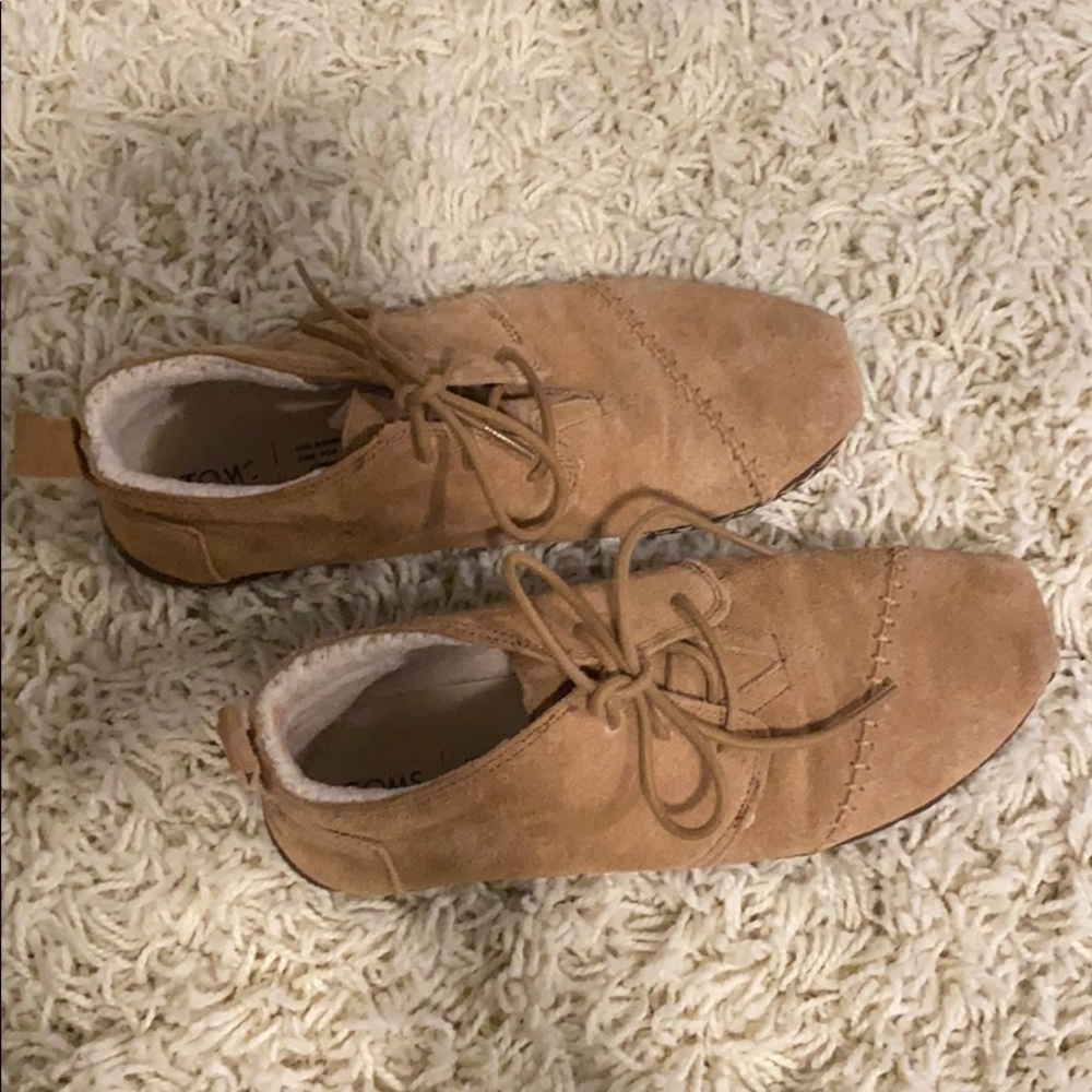 Toms Sherpa Lined Shoes